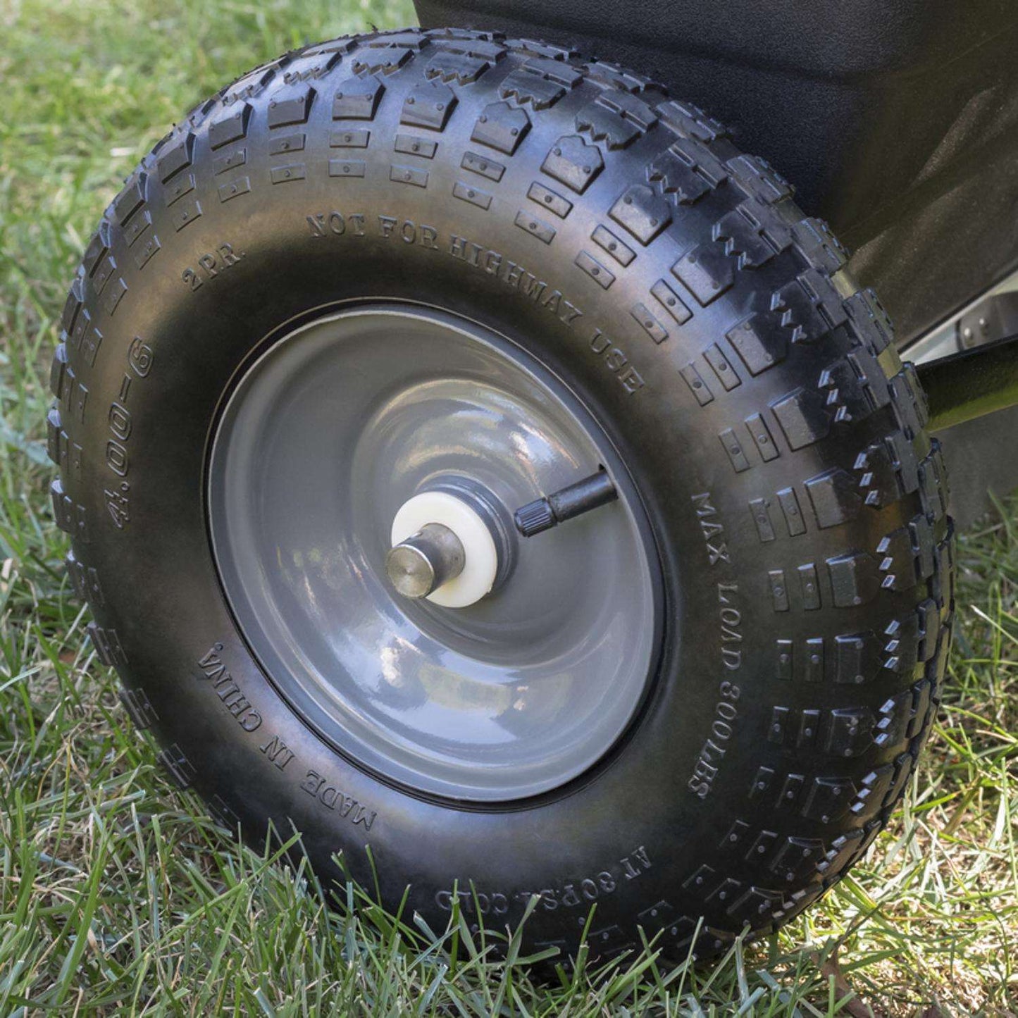  Agri-Fab 3.5 Ft. W Tow Behind Spreader For Fertilizer/Grass Seed/Ice Melt 175 Lb