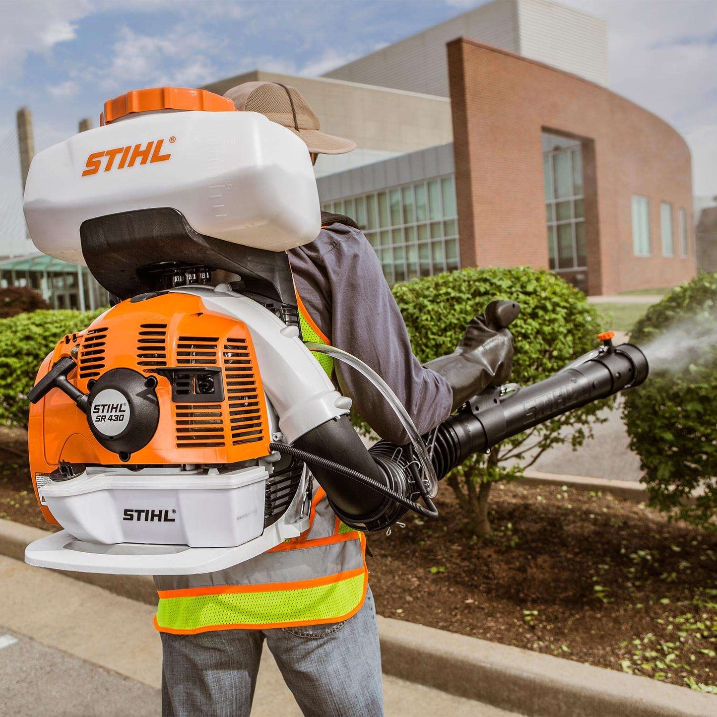  STIHL SR 430 58 Oz Mister/Sprayer Backpack Sprayer