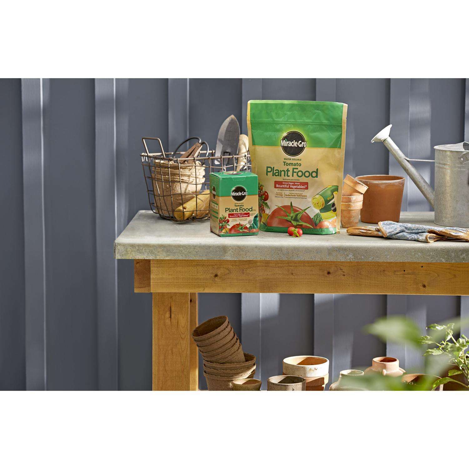  Miracle-Gro Granules Tomato Plant Food 3 Lb