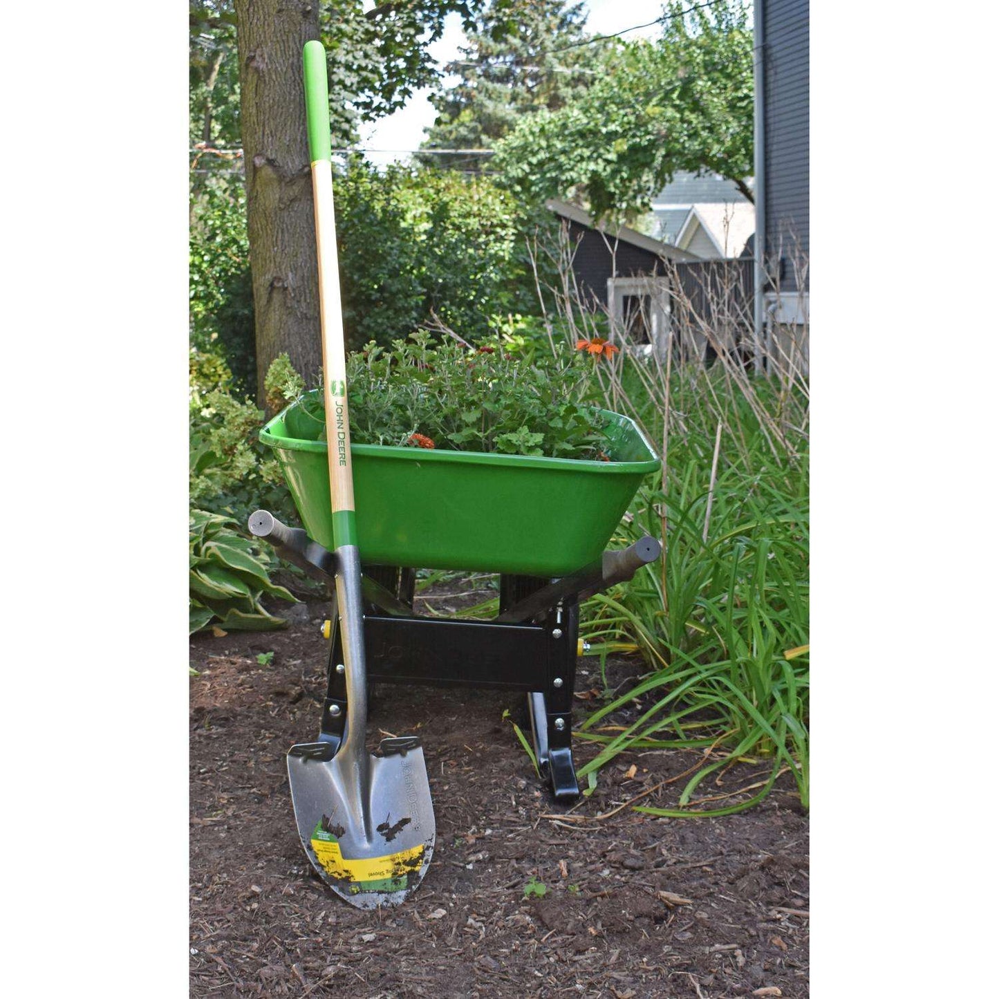  John Deere 61 In. Steel Digging Shovel Wood Handle