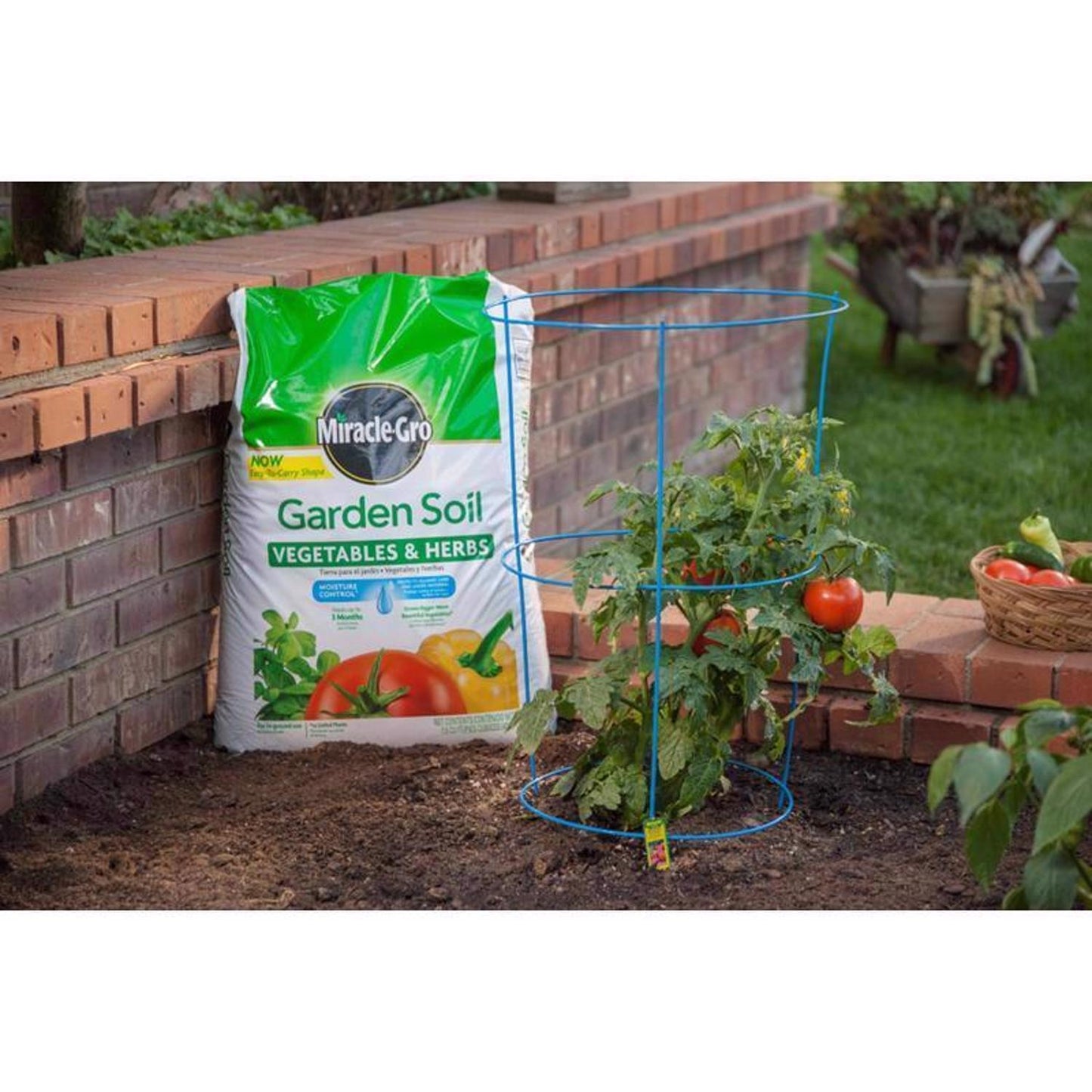  Miracle-Gro Fruit And Vegetable Garden Soil 1.5 Cu Ft
