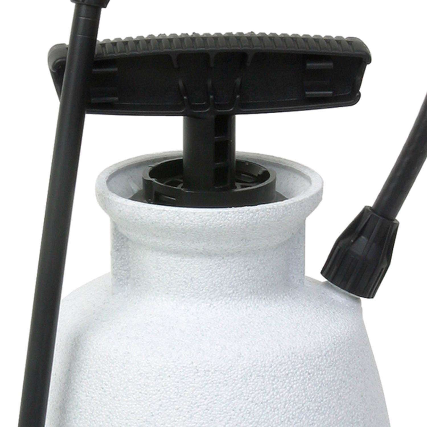  Chapin .5 Gal Sprayer Lawn And Garden Sprayer
