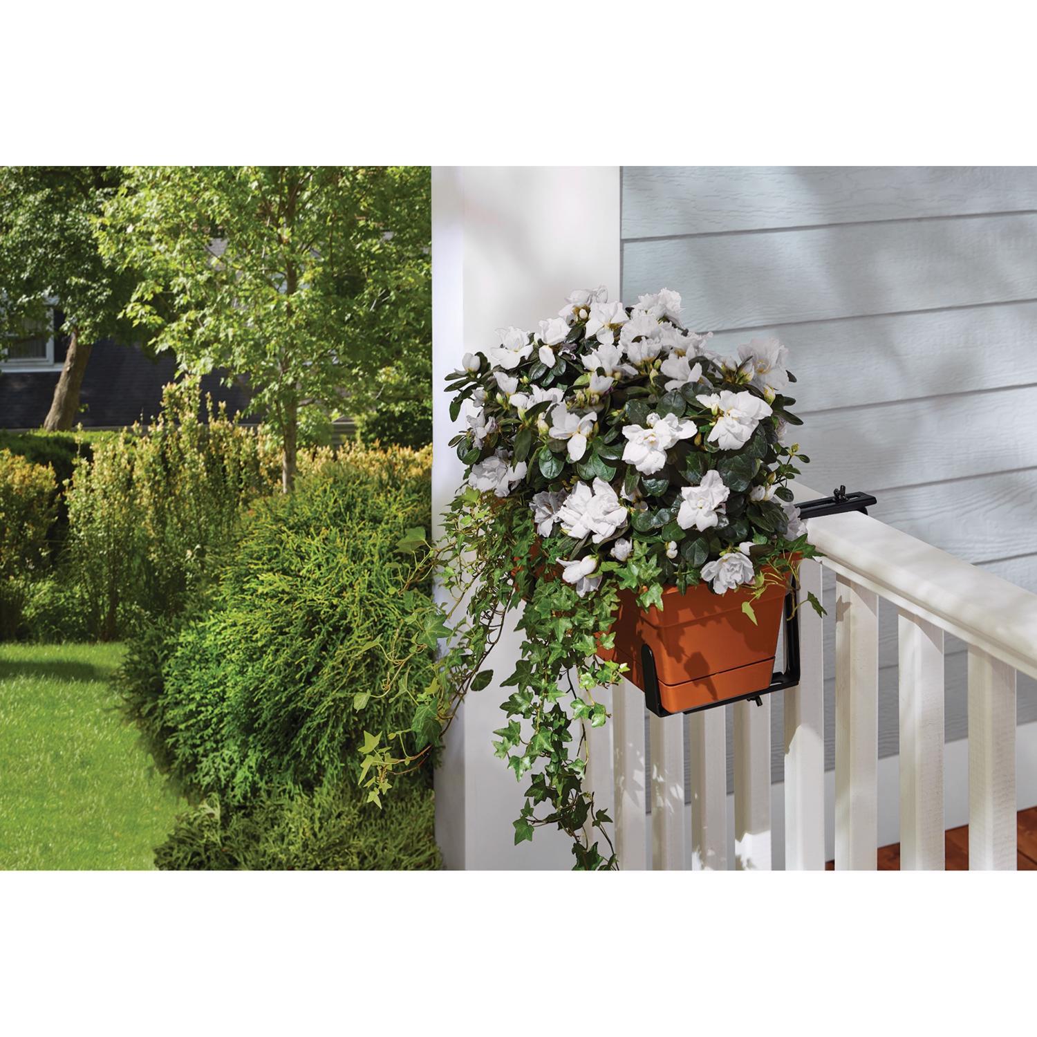 Living Accents Black Steel Adjustable Plant Bracket 1 Pk