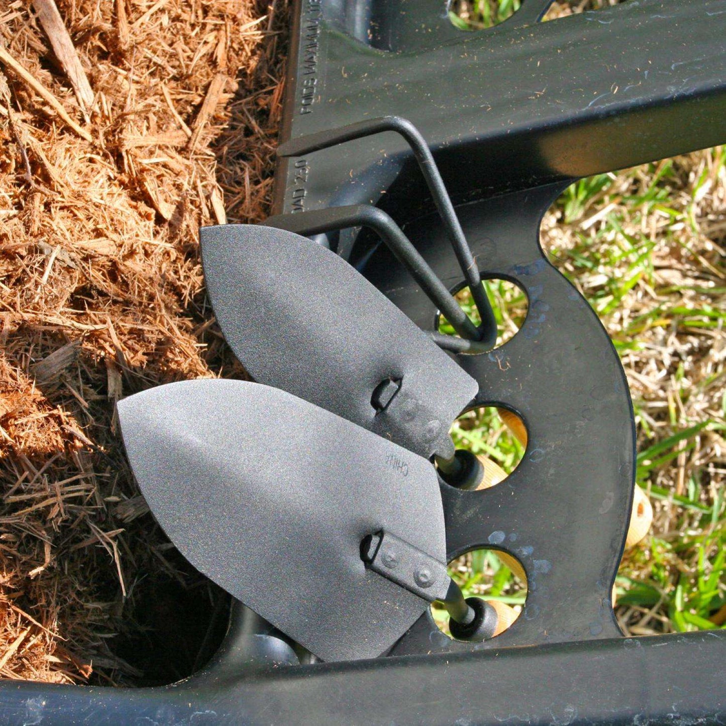  Smart Cart Poly Garden Cart 4.5 Cu Ft