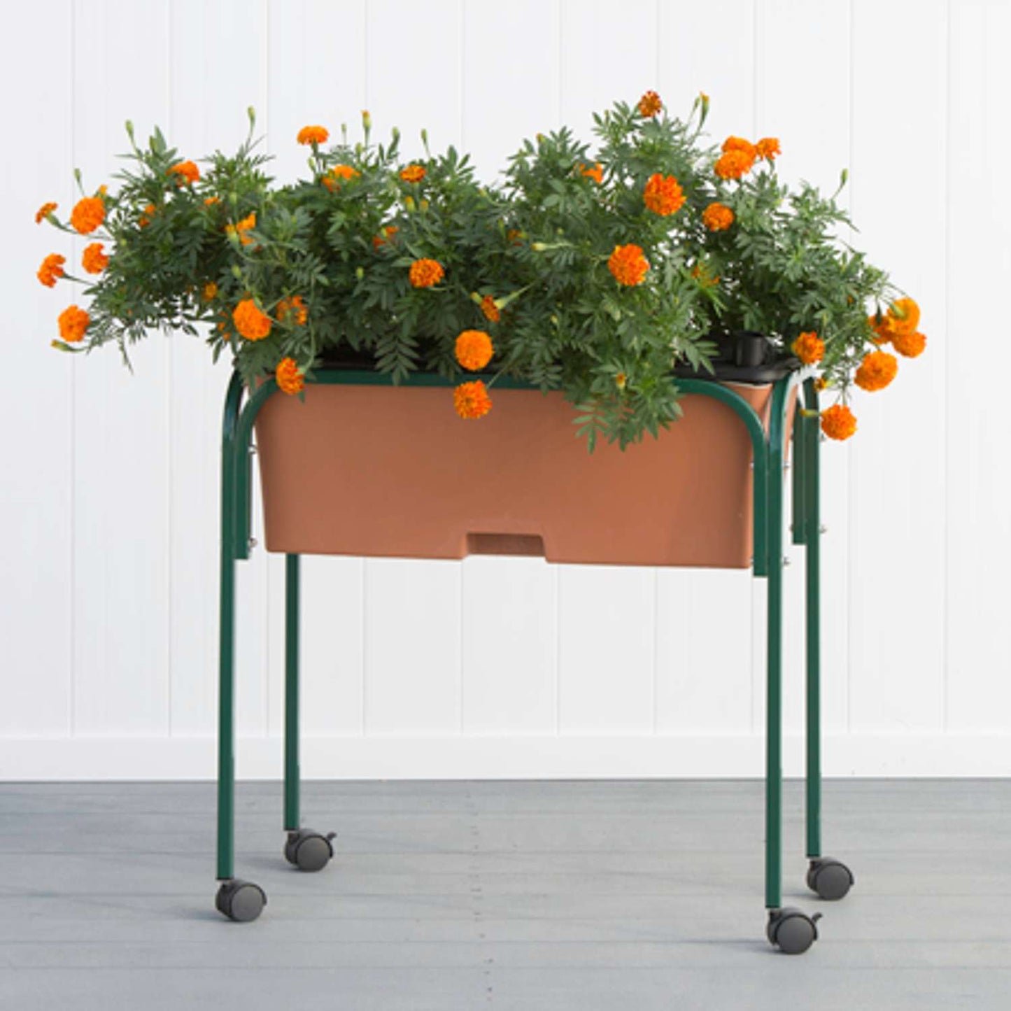  EarthBOX 27 In. H Green Steel Plant Stand