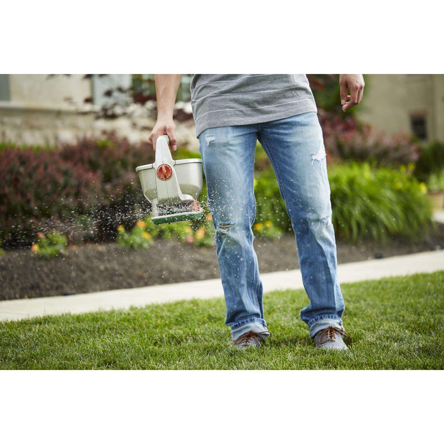 Scotts Wizz 60 In. W Handheld Spreader For Fertilizer/Ice Melt/Seed 4 Lb