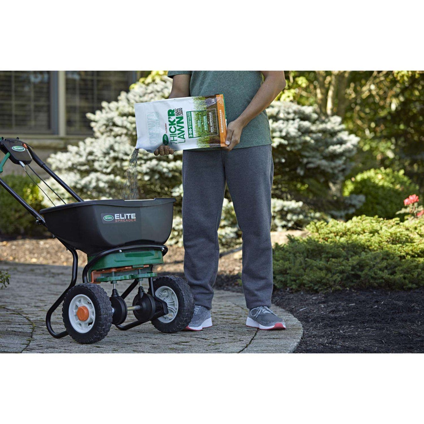  Scotts Turf Builder ThickR Bermuda Grass Sun Or Shade Grass Seed And Fertilizer 12 Lb