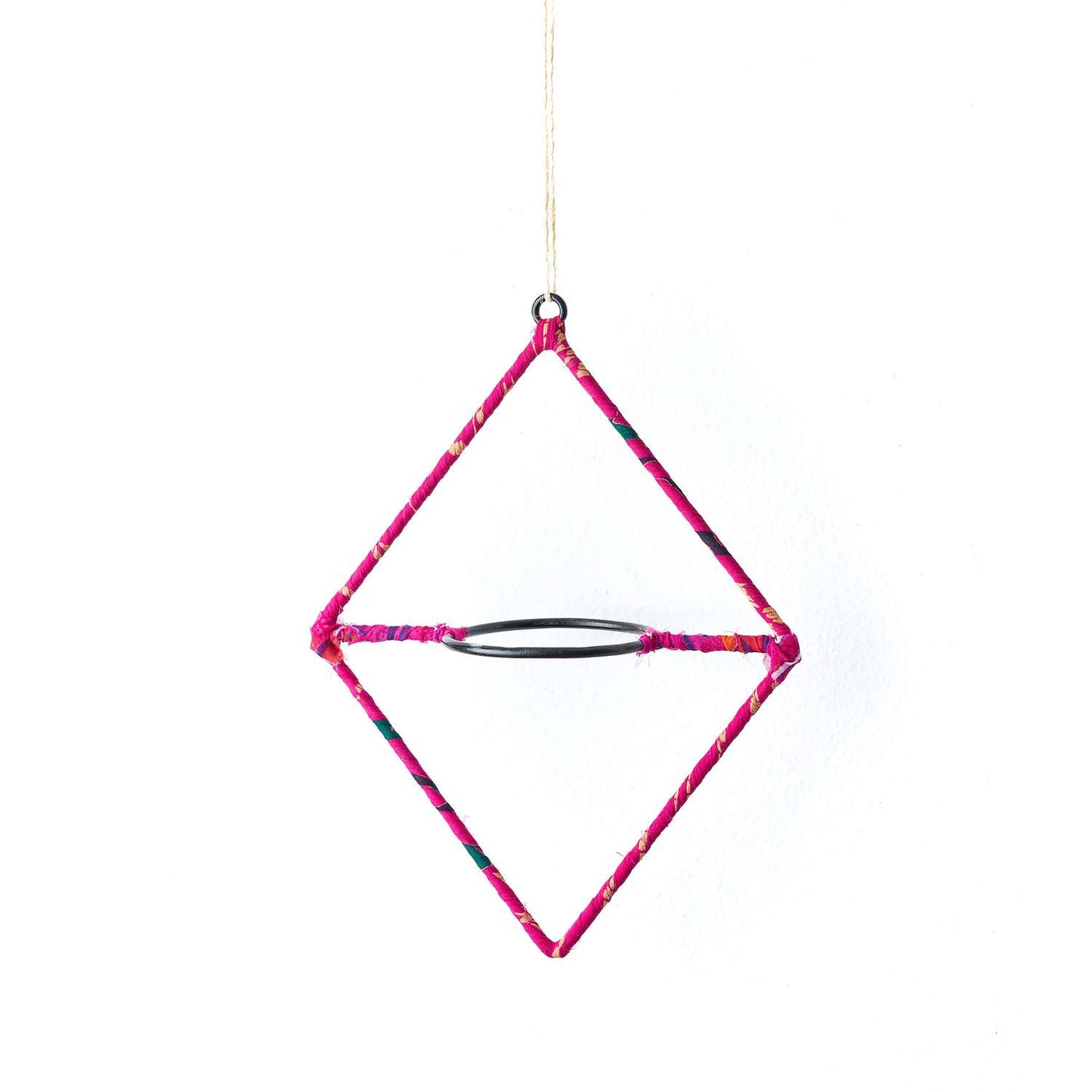  Matr Boomie Air Element Metal Diamond Pot Hanger Multicolored