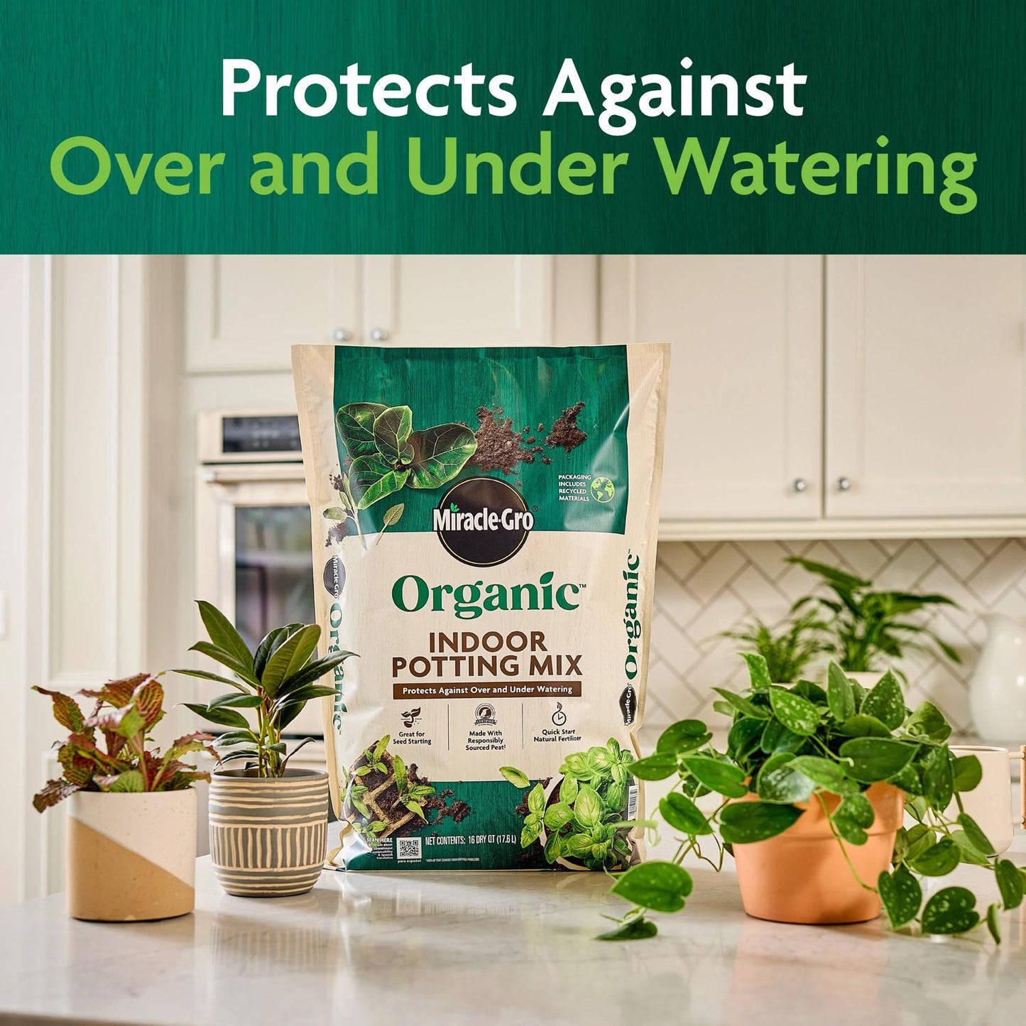  Miracle-Gro Organic Indoor Plant Potting Mix 16 Qt