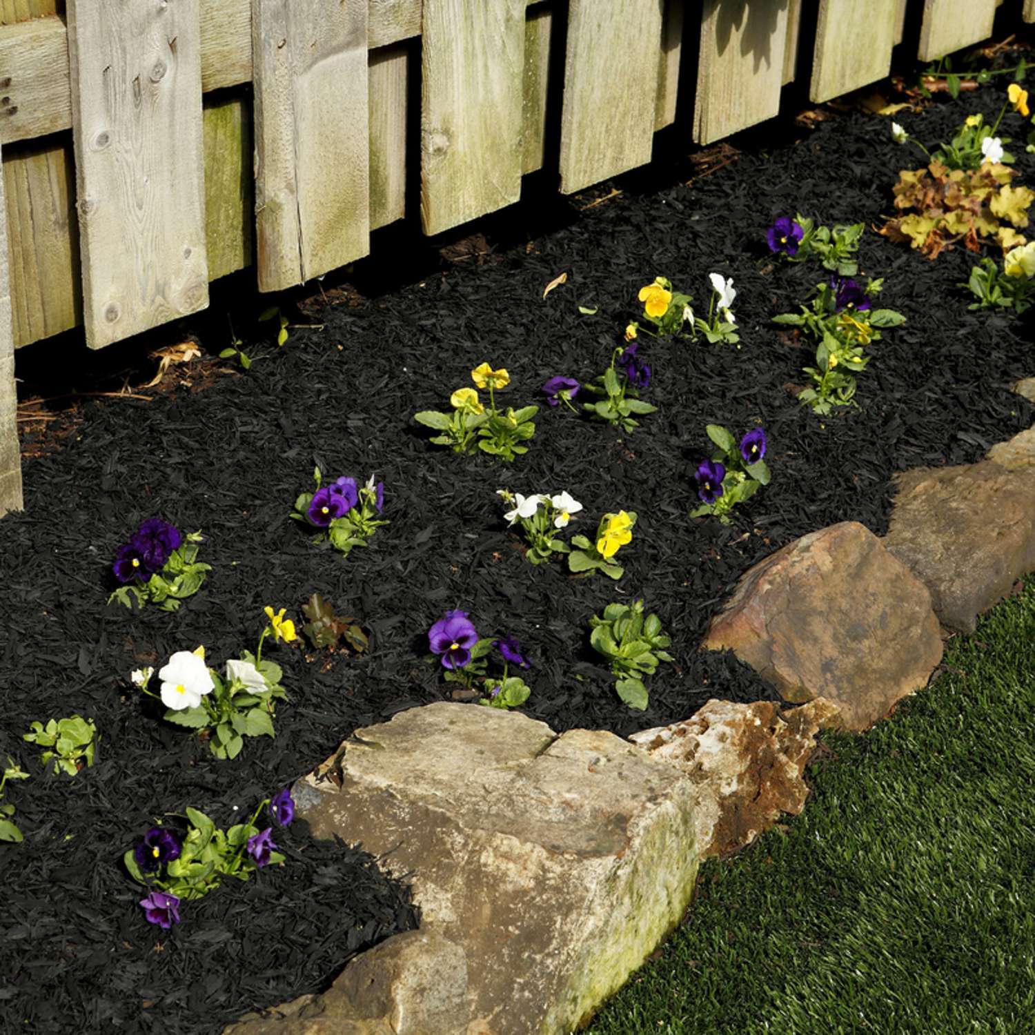  Rubberific Black Shredded Rubber Mulch 0.8 Cu Ft