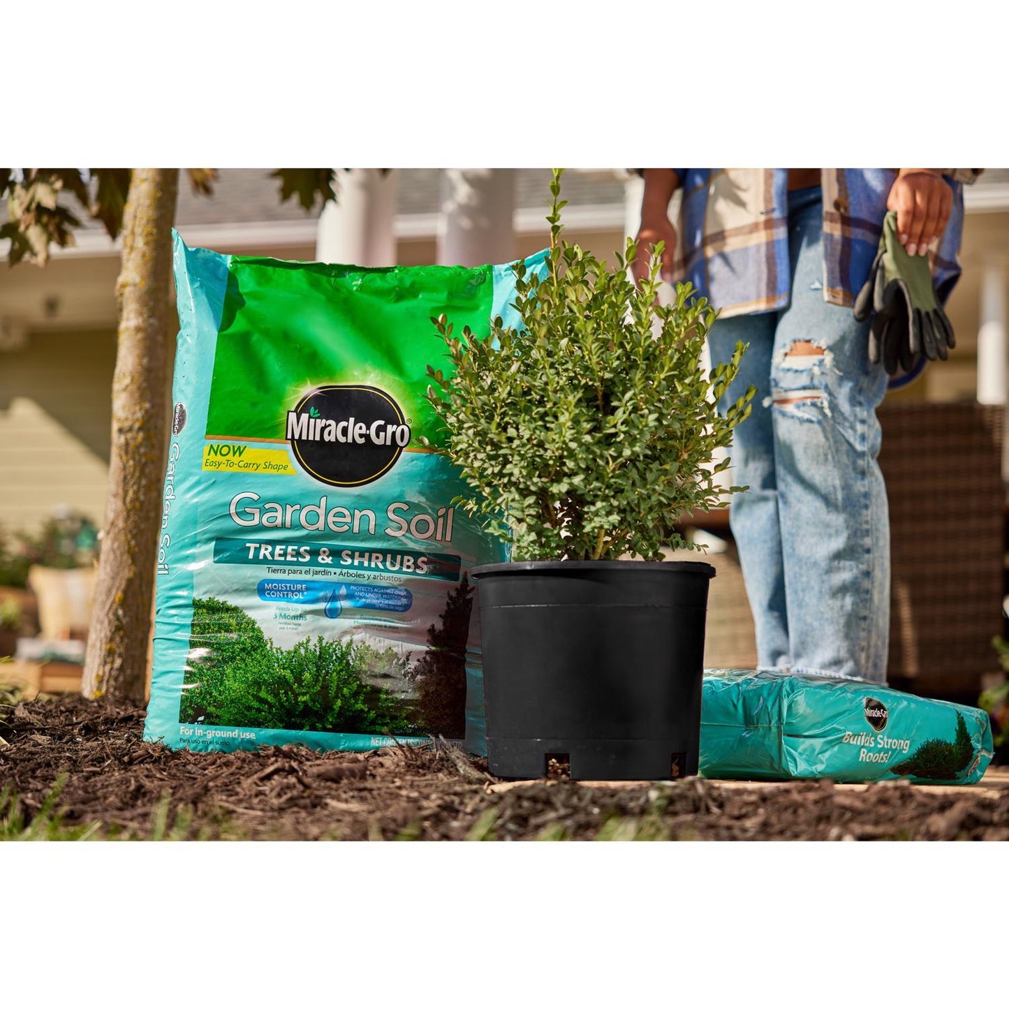  Miracle-Gro Moisture Control Shrub And Tree Garden Soil 1.5 Cu Ft