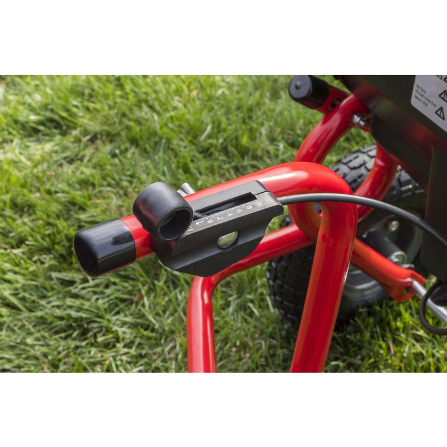  Craftsman Broadcast Tow Behind Seeder/Spreader For Fertilizer/Ice Melt/Seed 85 Lb