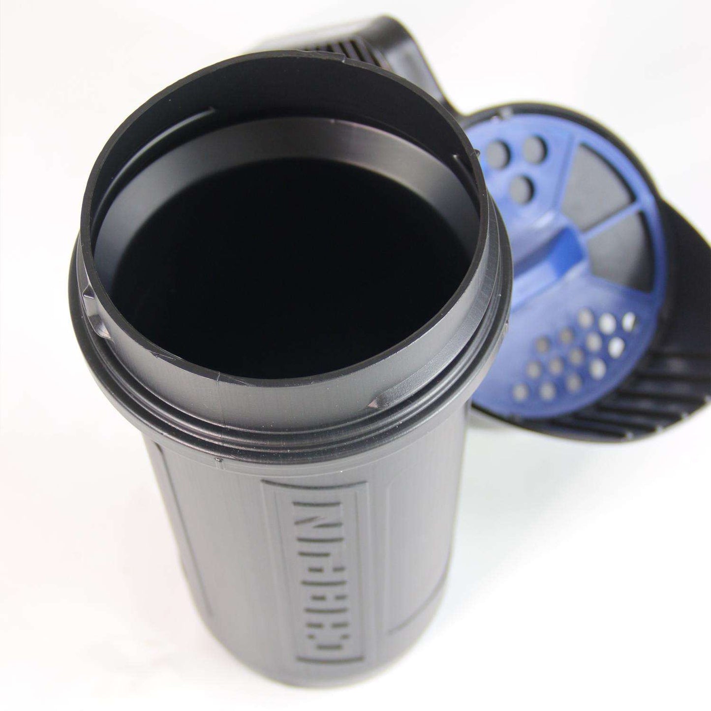  Chapin Handheld Shaker For Fertilizer/Ice Melt/Seed 64 Oz