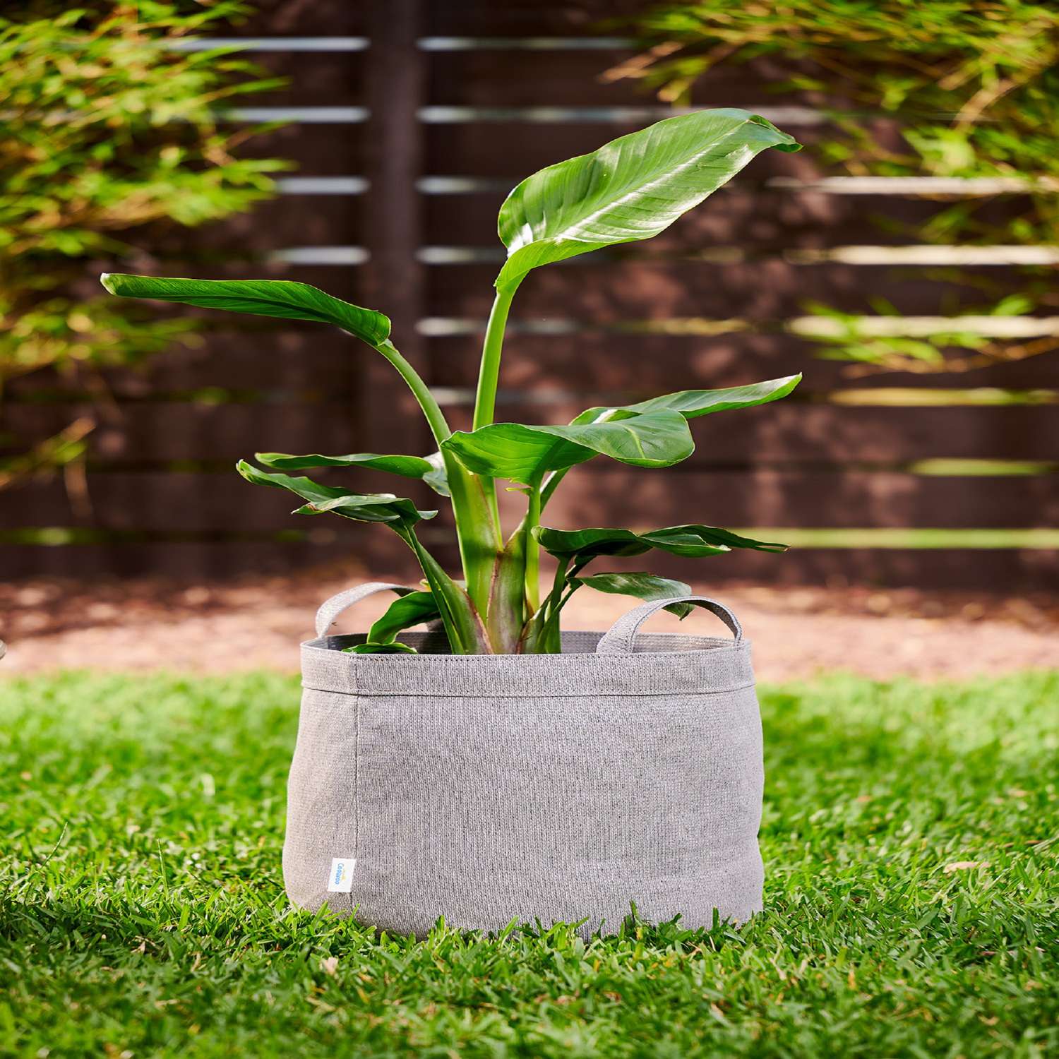  Coolaroo 14 In. H X 15 In. W X 15 In. D X 15 In. D Polyethylene Round Planter Bag Steel Gray
