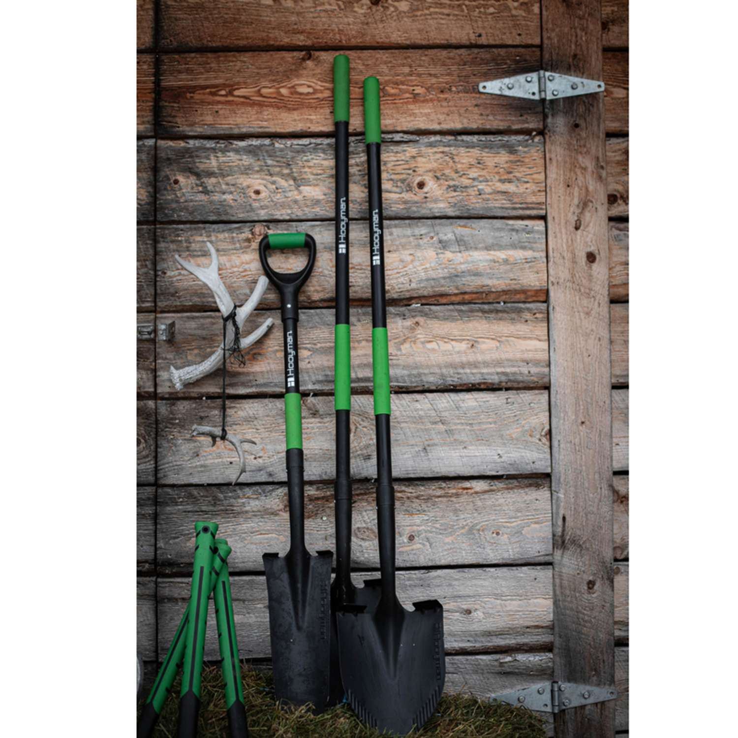  Hooyman 43.25 In. Carbon Steel Round Digging Shovel Fiberglass Handle