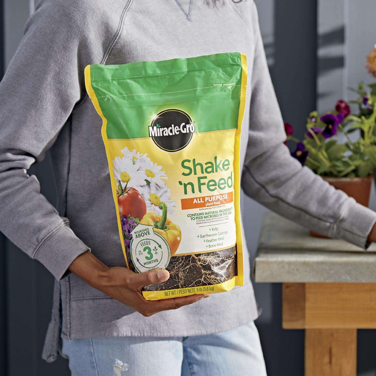  Miracle-Gro Shake 'n Feed Granules All Purpose Plant Food 8 Lb