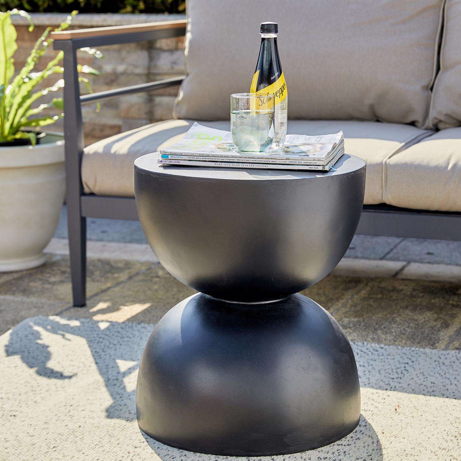  Glitzhome 17.75 In. H Black Fiberglass/MGO Plant Stand